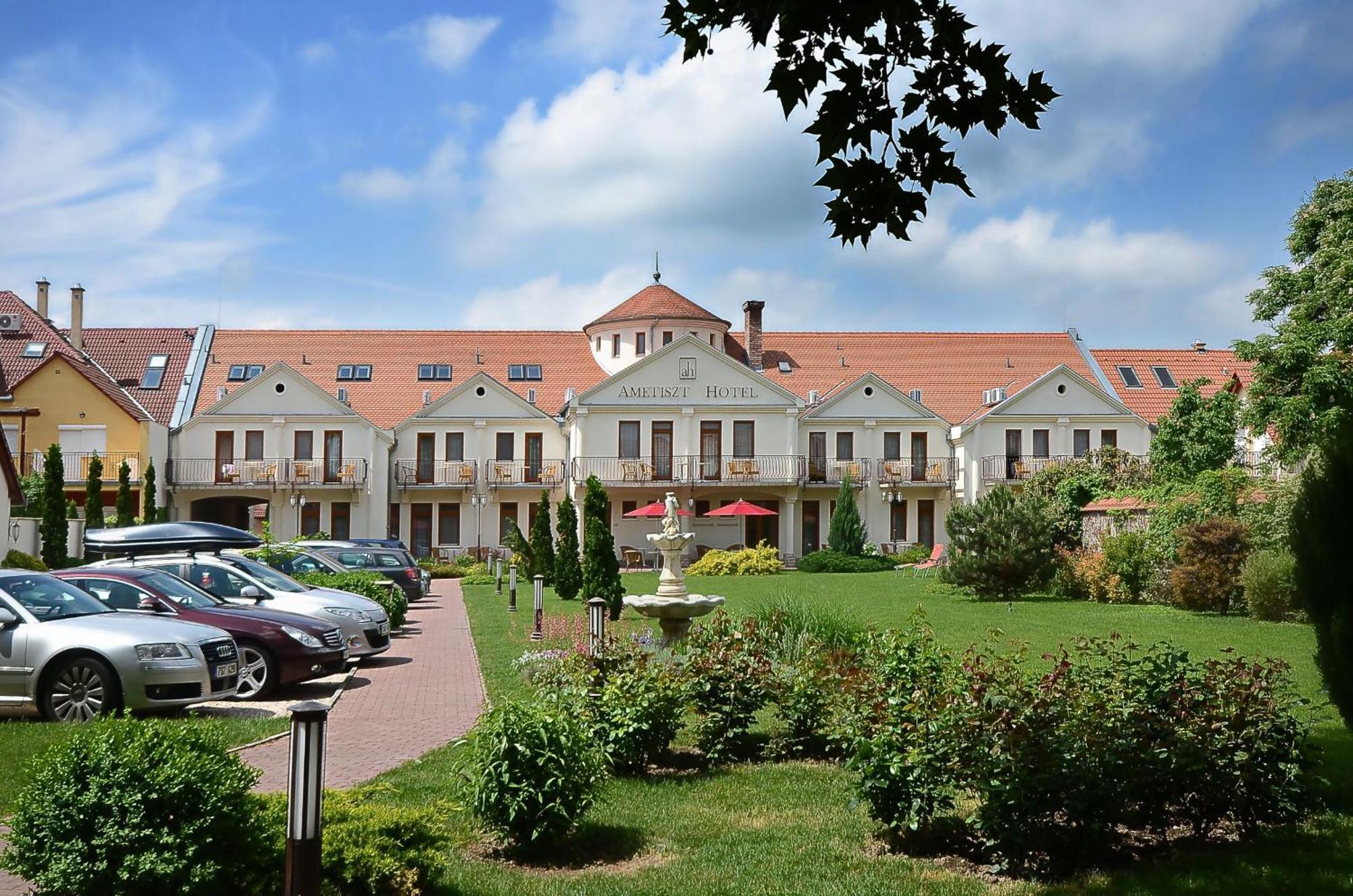 Ametiszt Hotel Harkany Bagian luar foto